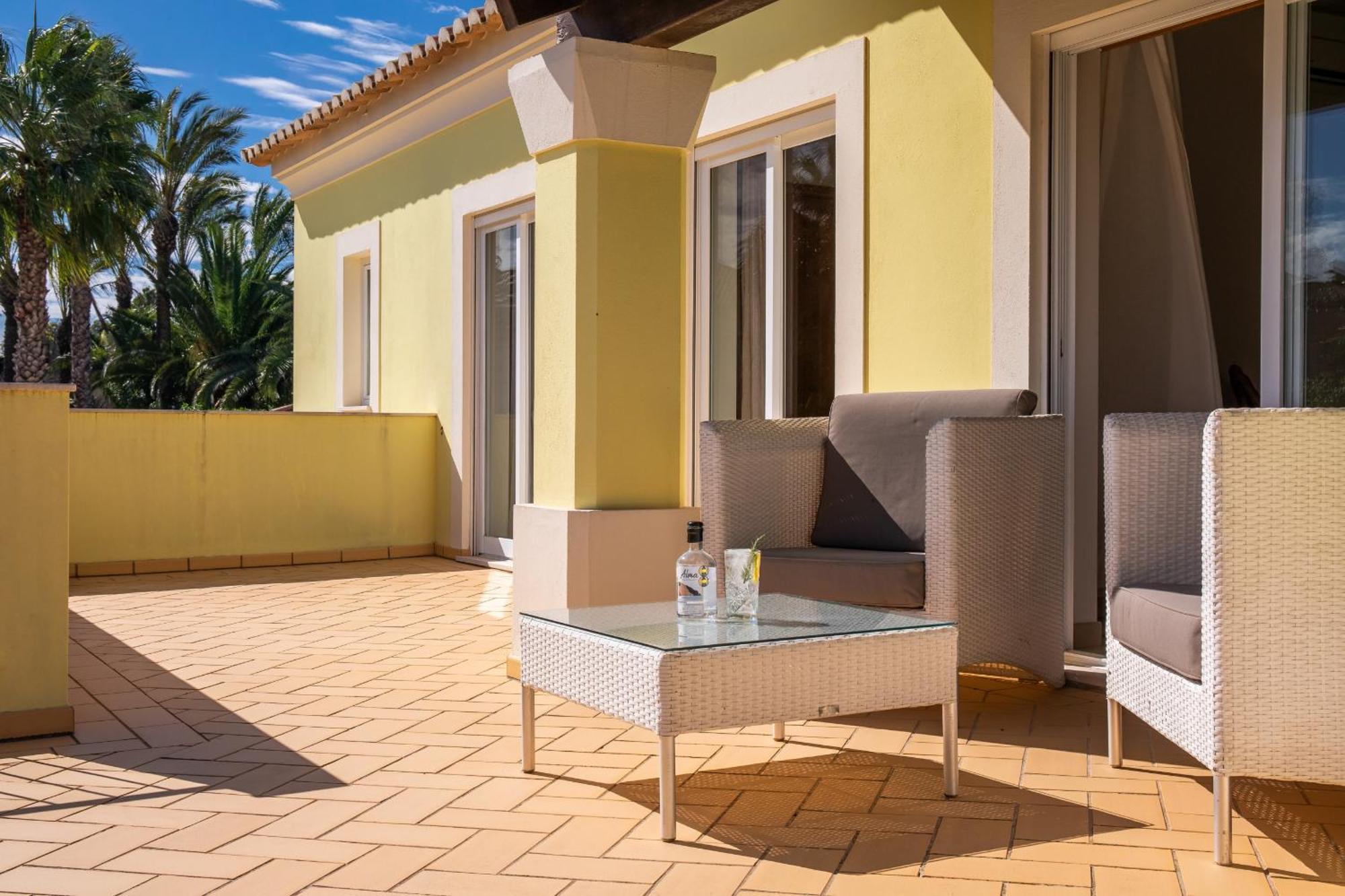 Casa Amarela Villa *