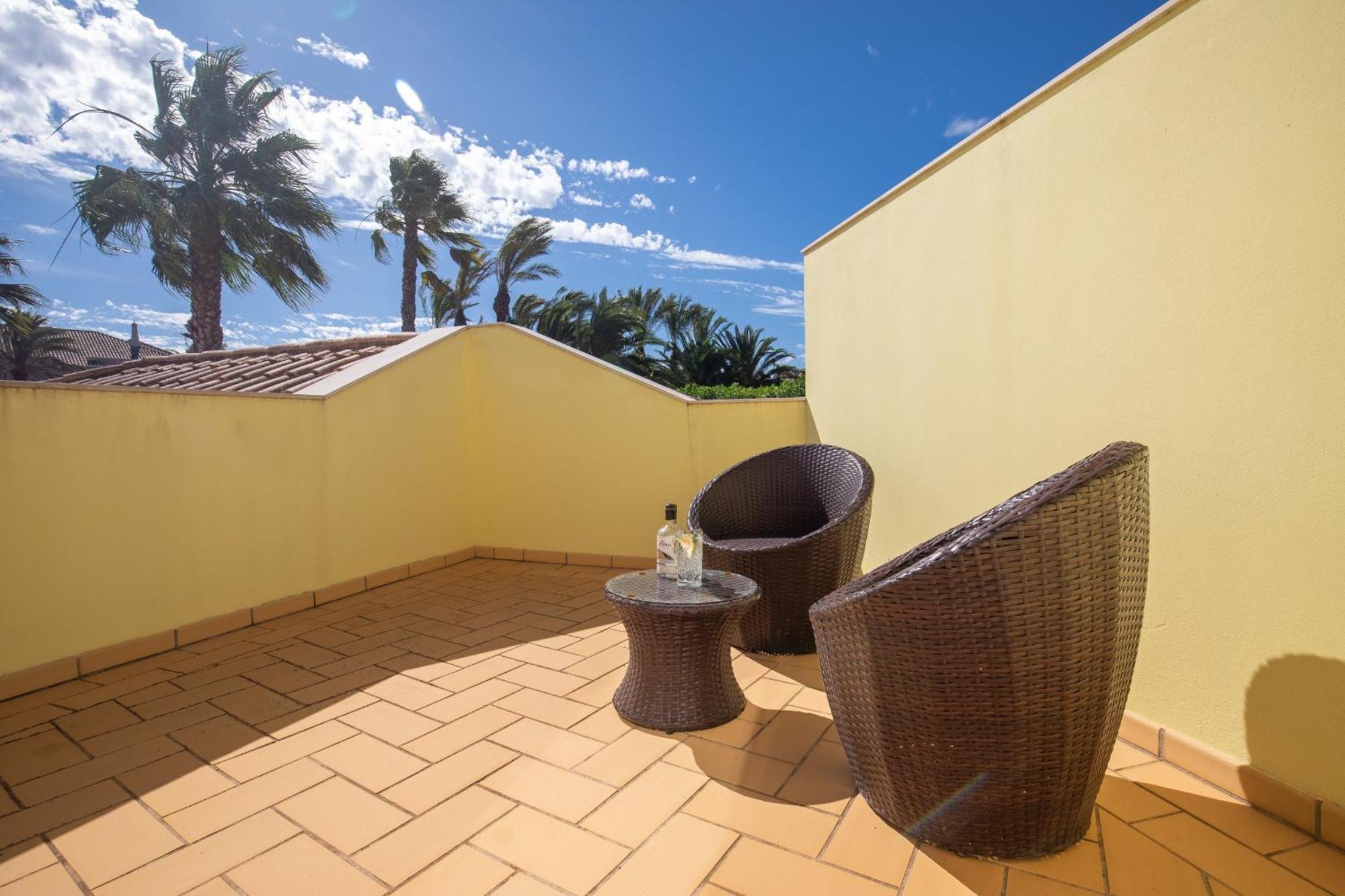 Villa Casa Amarela Lagos