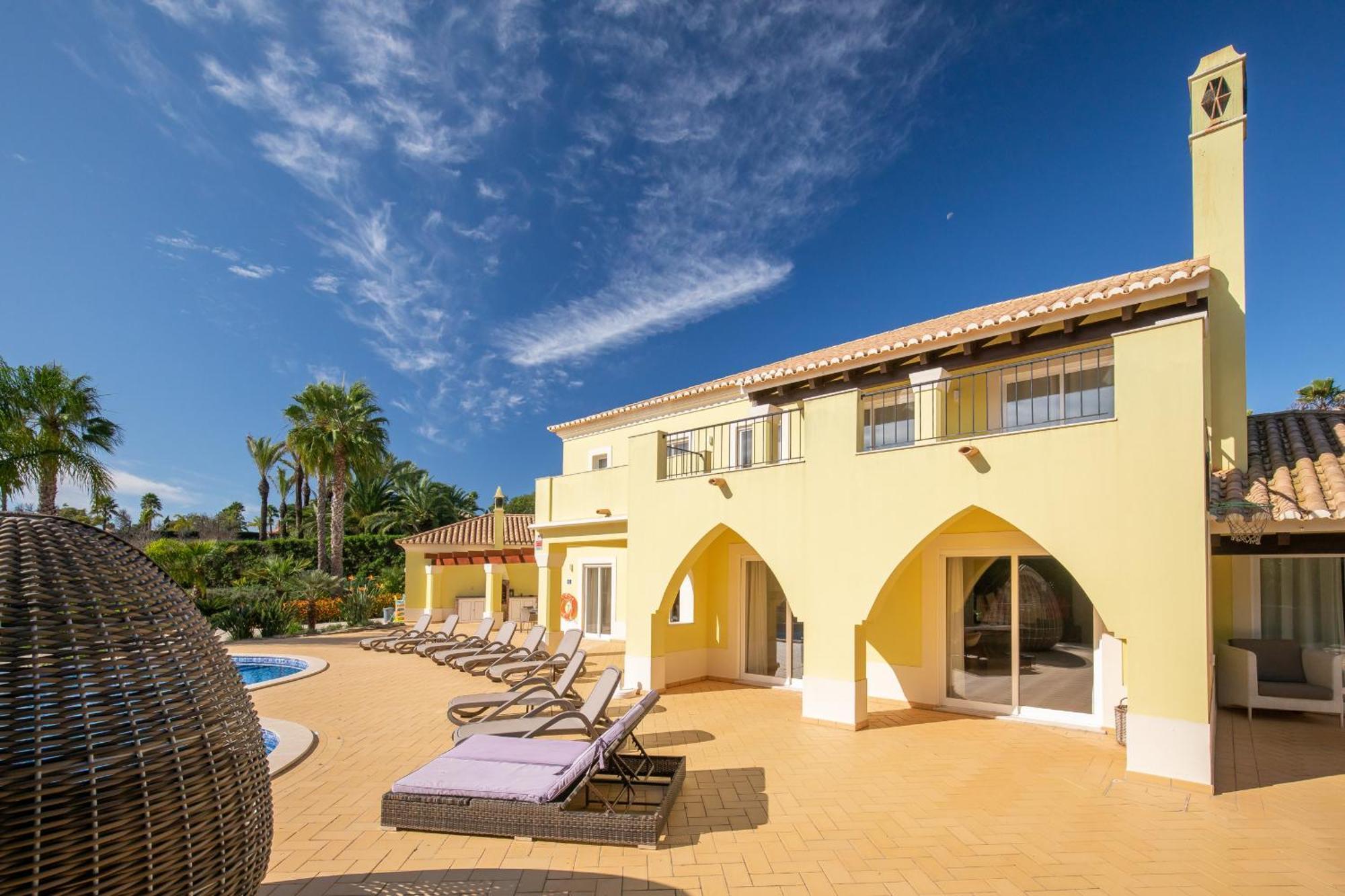 Casa Amarela Villa *