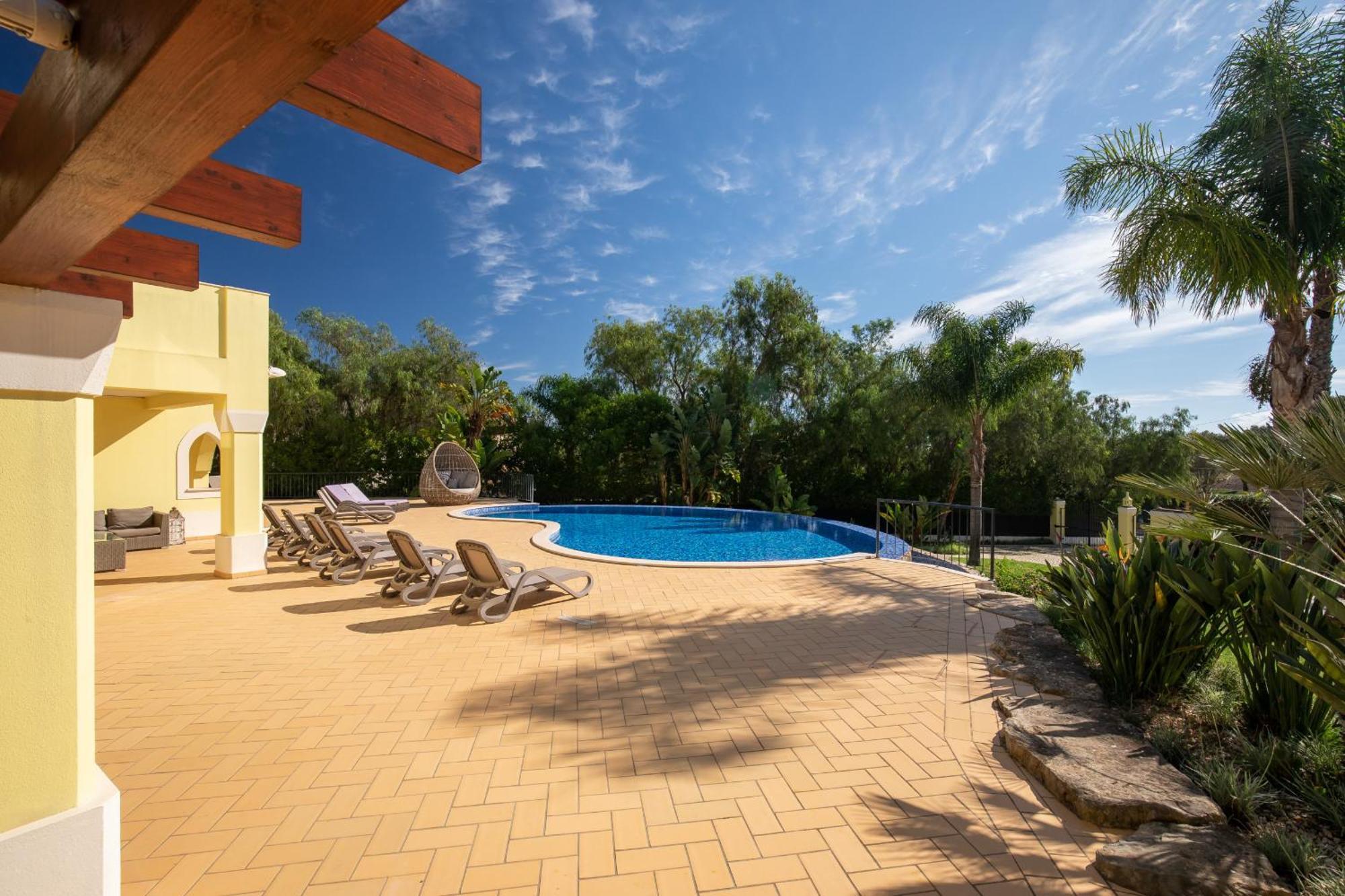 Casa Amarela Villa