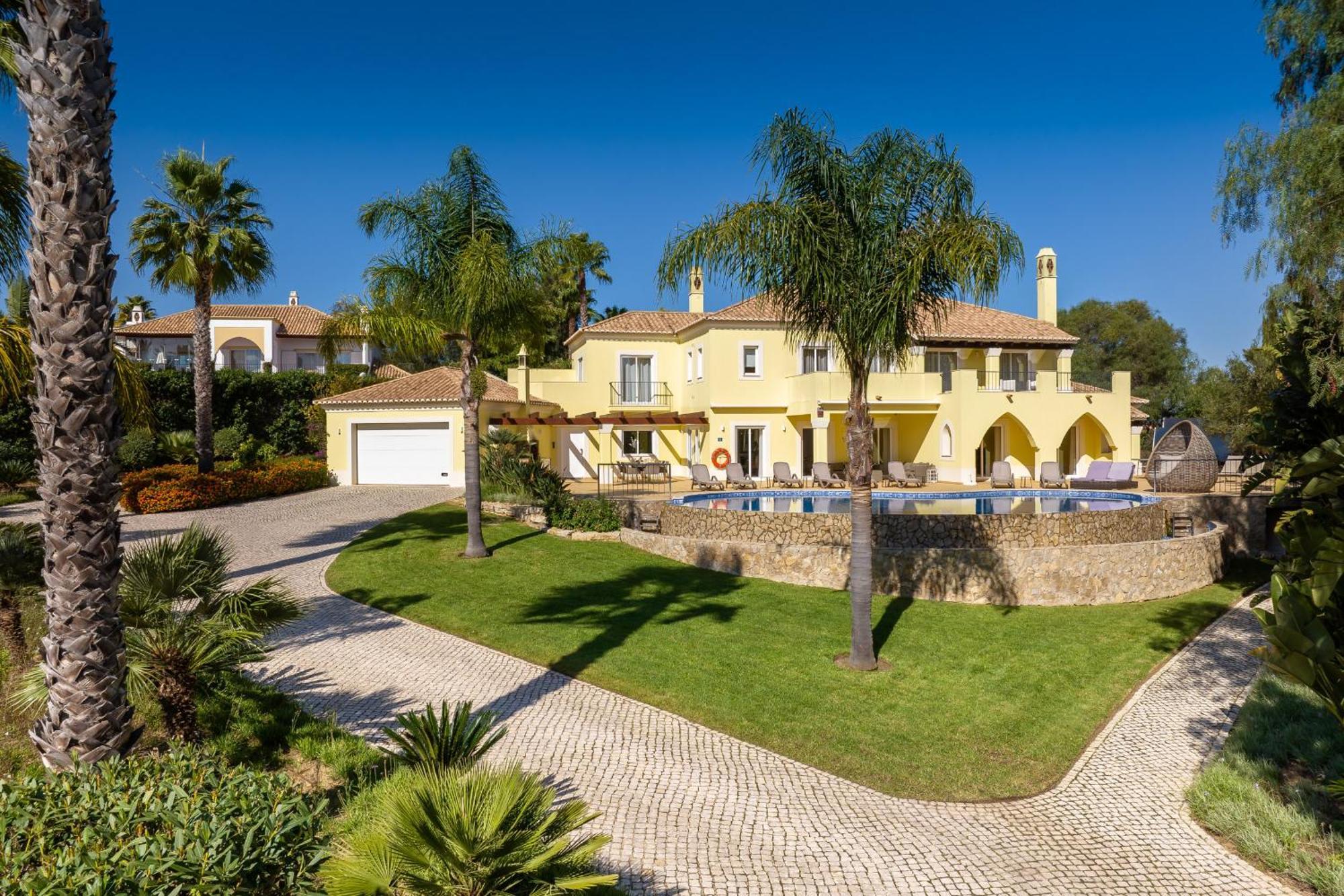 Casa Amarela Villa *